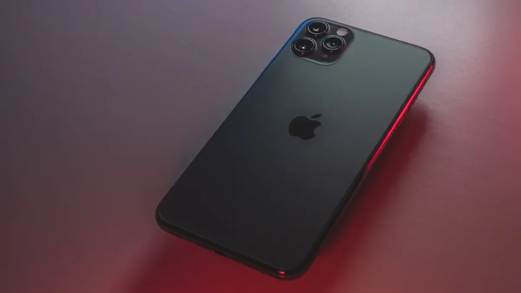 iPhone 13 at a discounted price this valentine's day on Flipkart