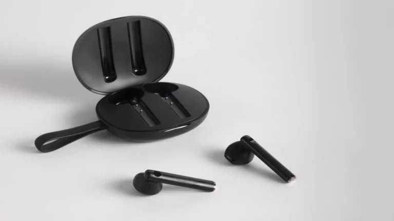 Black gaming tws earbuds with lights